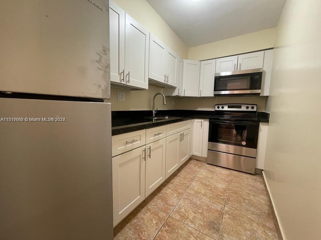 Foto principal - 4707 NW 7th St