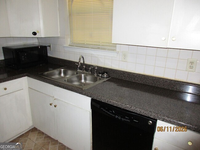 Foto del edificio - 2931 Ward Lake Way