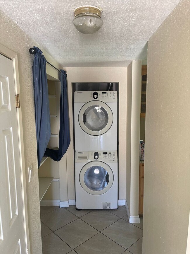 Foto del edificio - 2 rooms 1 bath house for rent in South San Diego