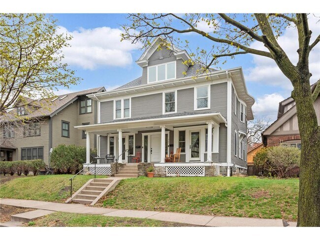 Building Photo - 749 Linwood Ave