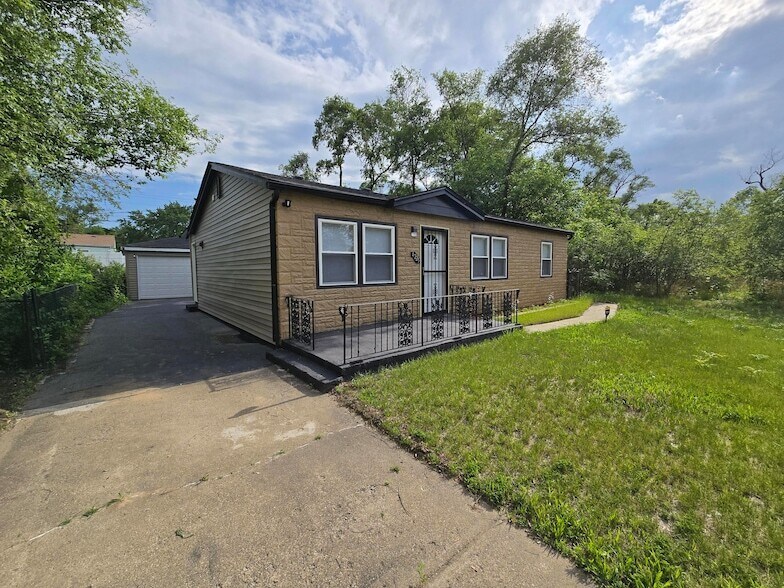 Primary Photo - 4225 20th Pl