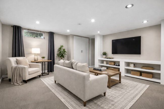 Foto del edificio - 3 Bedroom Luxury Condo