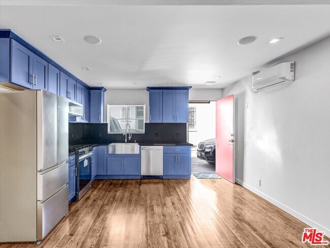 Foto del edificio - 754 Croft Ave