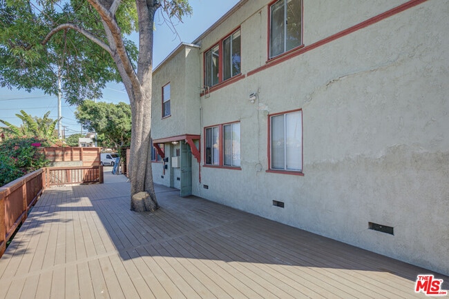 Foto del edificio - 2710 Bellevue Ave