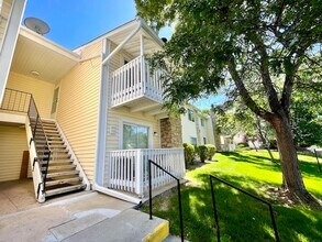 Building Photo - 8555 S Fairmount Dr