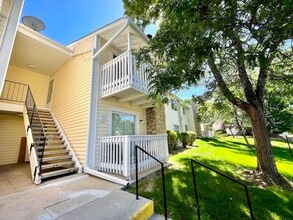 Building Photo - 8555 S Fairmount Dr
