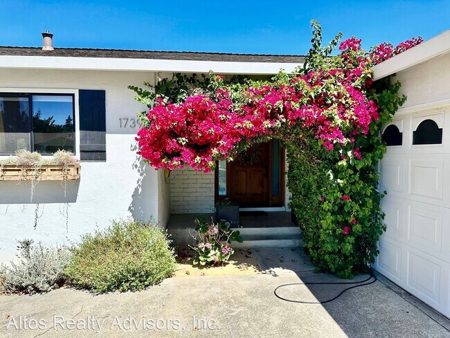 Building Photo - 3 br, 2 bath House - 1739 Woodcrest Drive