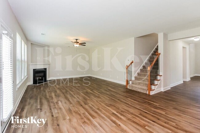 Building Photo - 3295 Birchhaven Trace