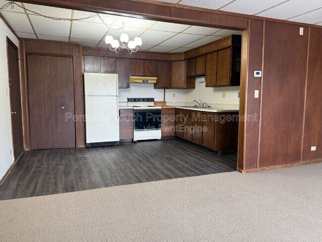 Foto del edificio - 911 Western Rd