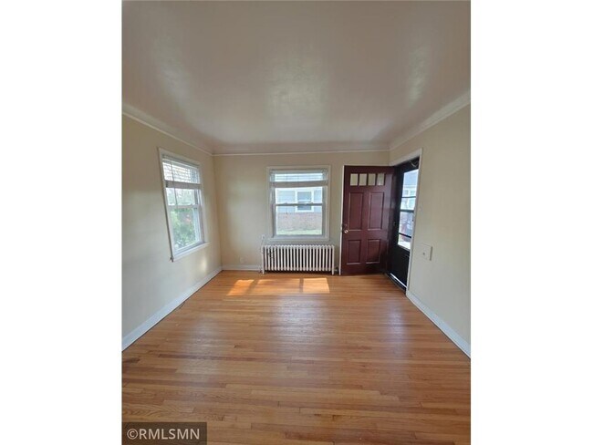 Foto del edificio - 2056 Bayard Ave