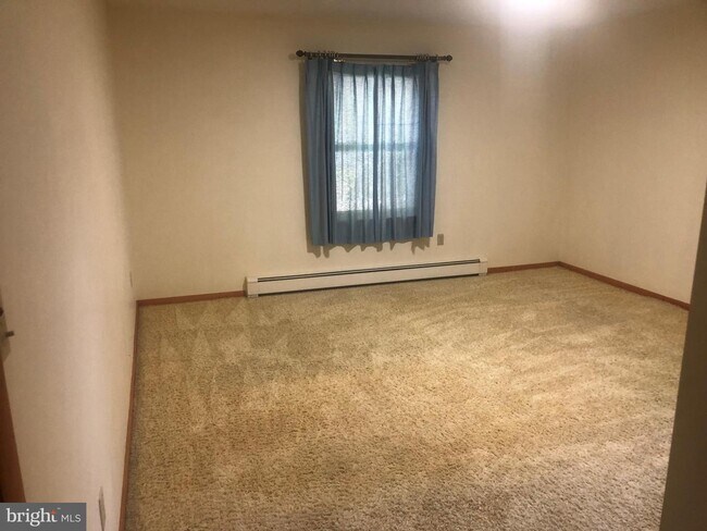 Foto del edificio - 1114 Long Ln