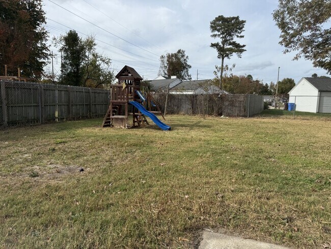 Building Photo - NEW SINGLE FAMILY HOUSE!!!