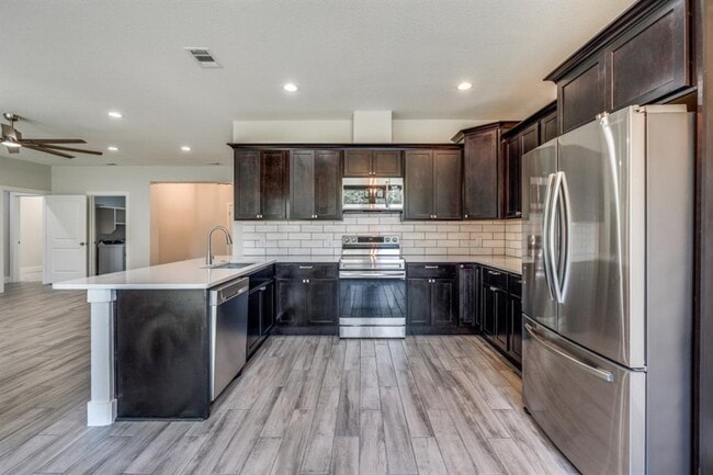 Foto del edificio - 1848 Tanglewood Trail