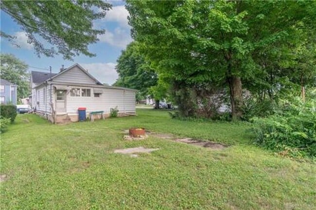 Building Photo - For Rent: Piqua Ohio - 2 Bedroom 1 Bathroom