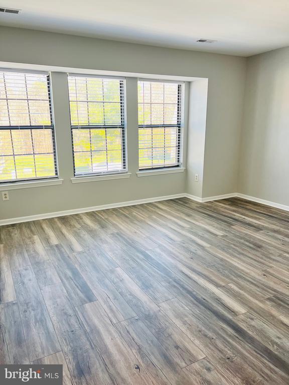 Foto del edificio - 88 Bridgewater Dr