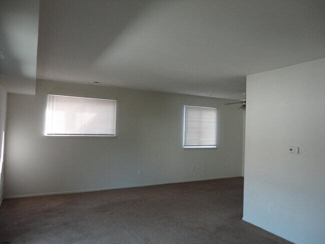 Foto del edificio - 2461 Arbor Ct