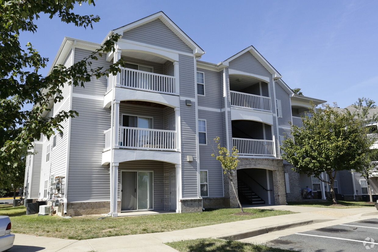 Woodwind Villa Apartments Apartments in Woodbridge, VA