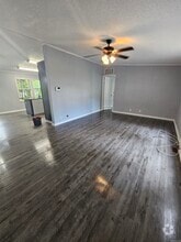 Building Photo - 3345 Confederate Dr