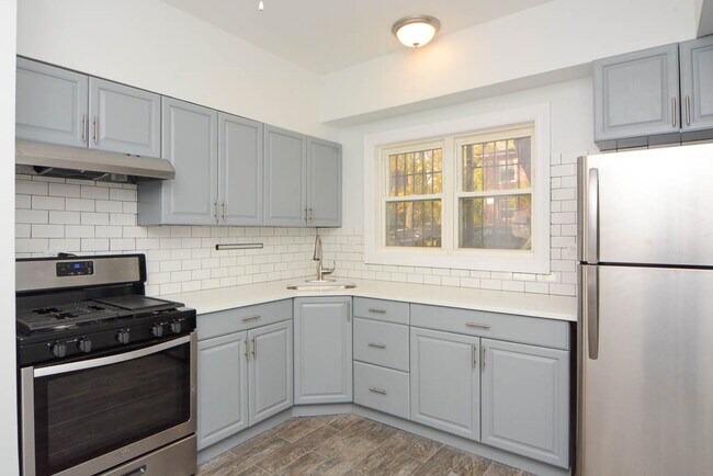 Foto del edificio - 7439 N Winchester Ave