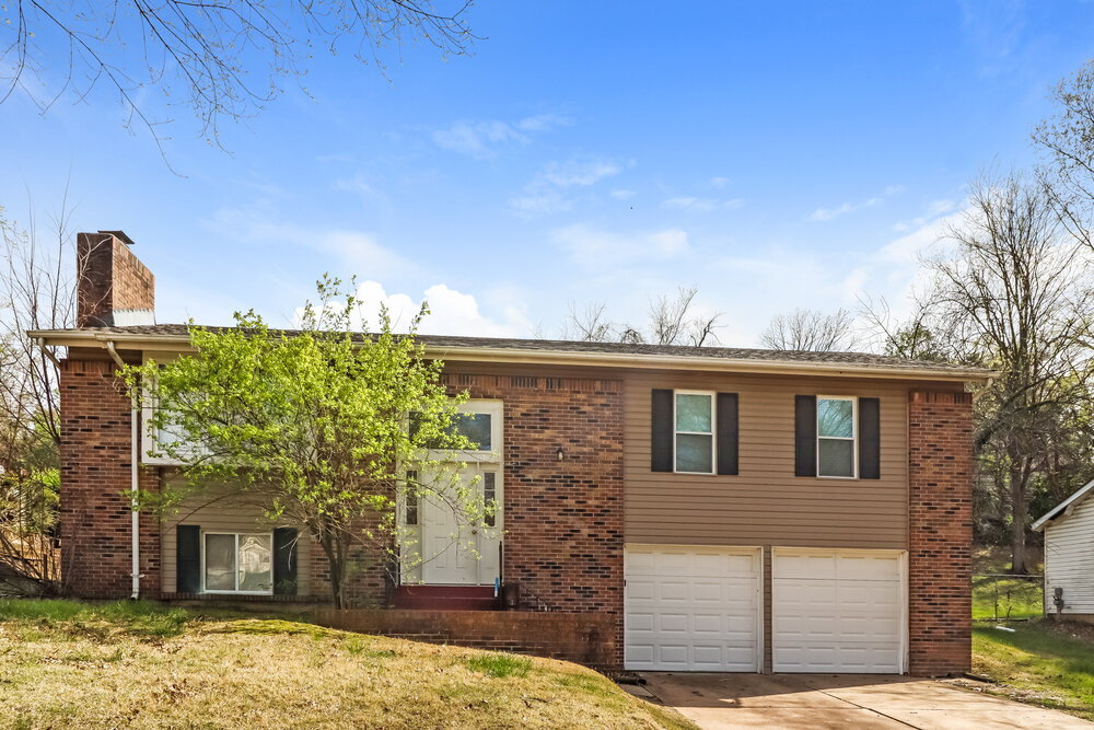 Primary Photo - 6950 Jamestown Way Dr