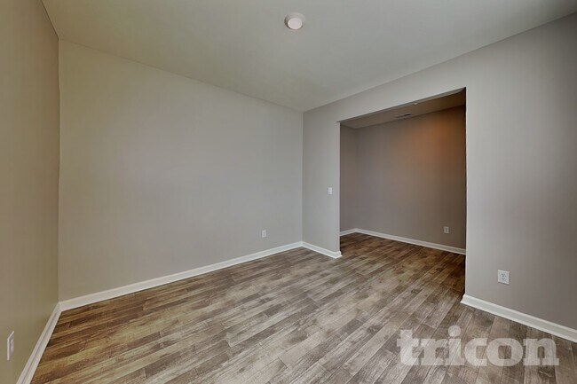 Foto del edificio - 1810 Downey Ln