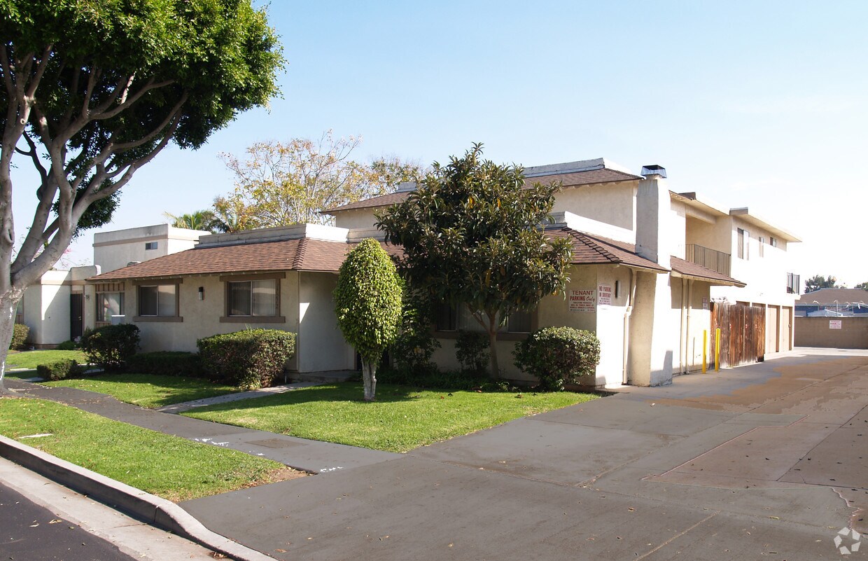 Primary Photo - 17272 Keelson Ln