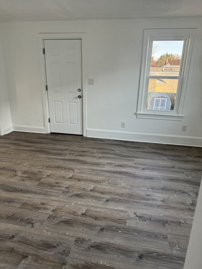 Building Photo - 29 W Lincoln Hwy