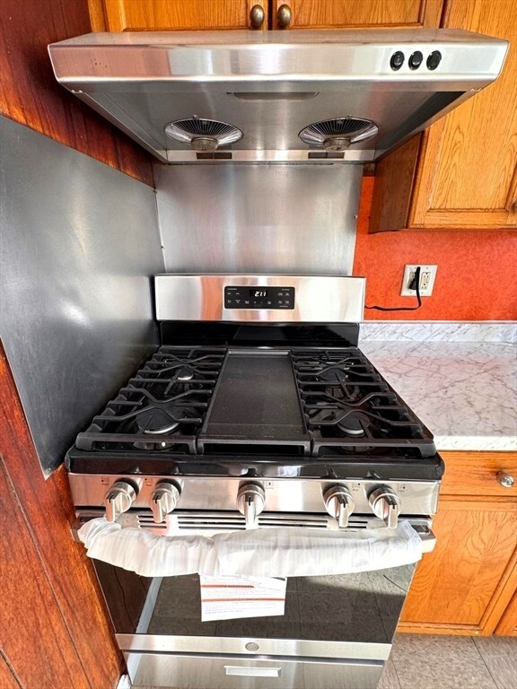 Foto del edificio - 11 Fairmont Pl