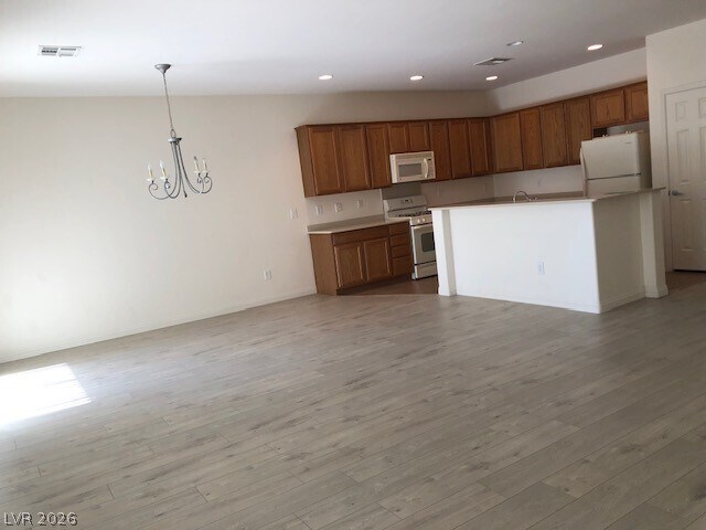 Foto del edificio - 2103 Sawtooth Mountain Dr