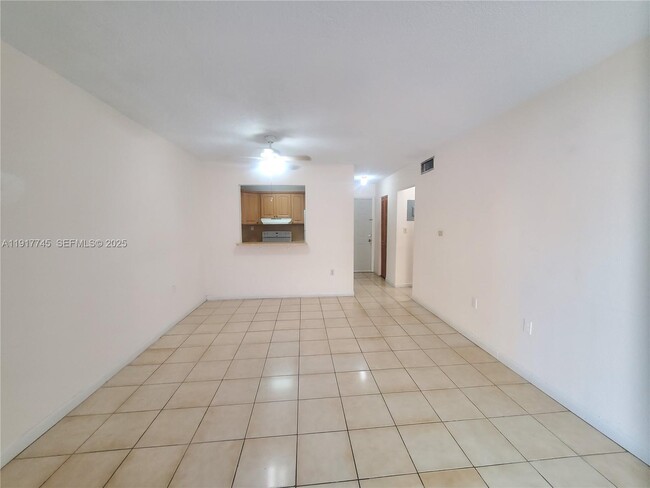 Foto del edificio - 1008 NW 45th Ave