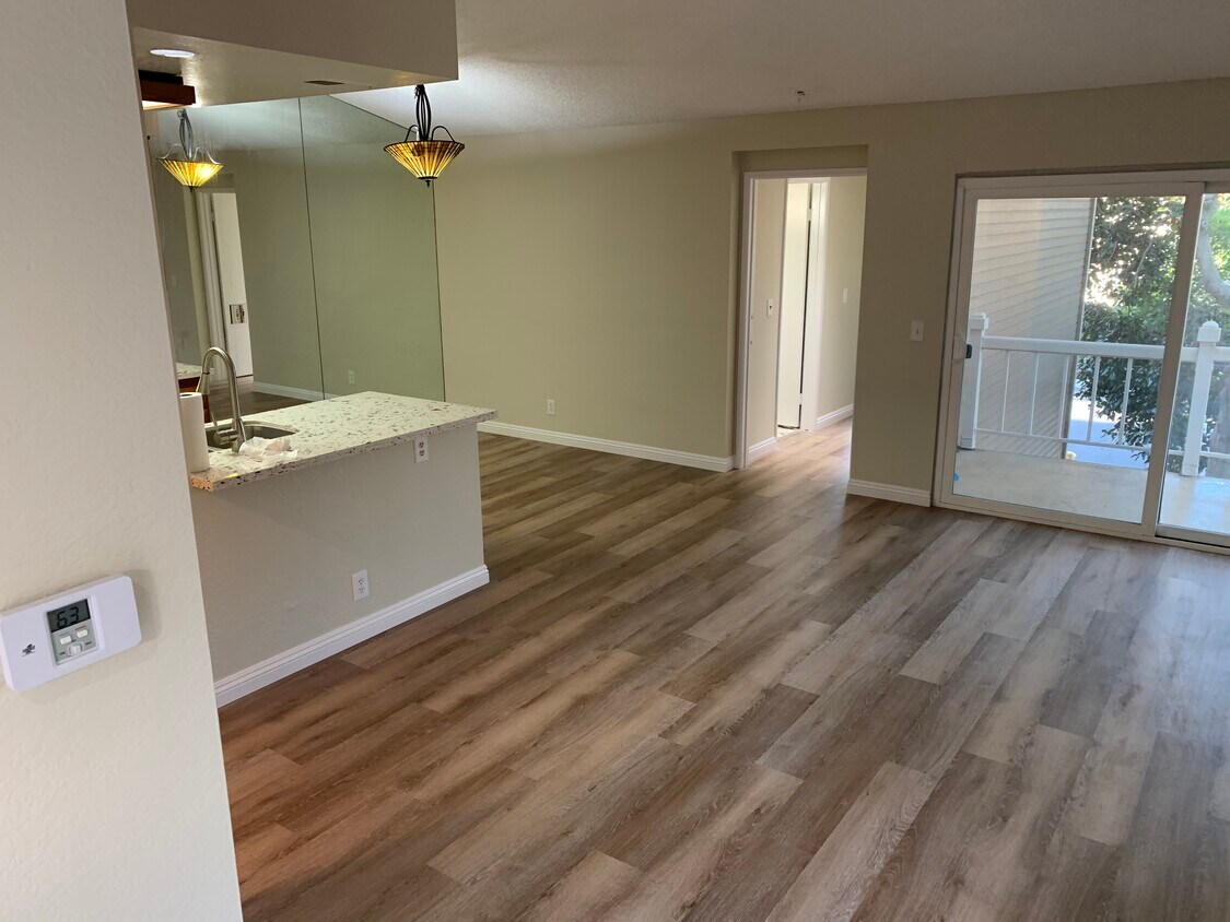 3859 Thorncroft Ln, Inglewood, CA 90305 Condo for Rent in Inglewood