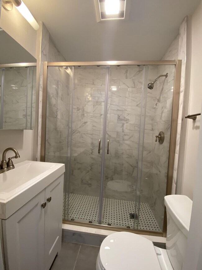 Foto del edificio - Nicely renovated 2 bed in Back Bay giving ...