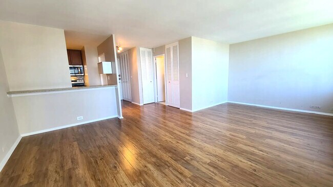 Foto del edificio - 4250 N Marine Dr