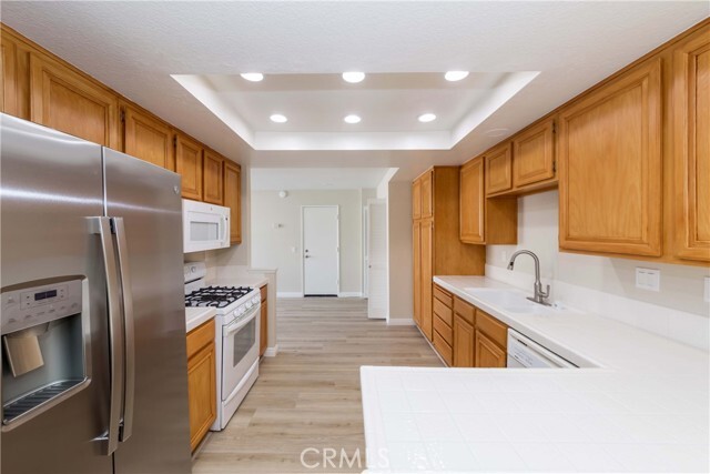 Foto del edificio - 2182 Avocado Dr