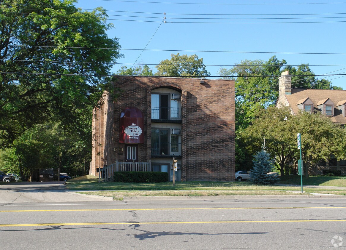 Primary Photo - The Twelve Thirty-Four Building