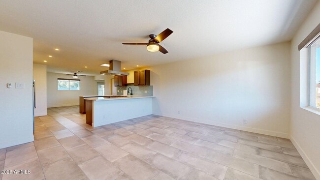 Foto del edificio - 719 W Parkway Blvd