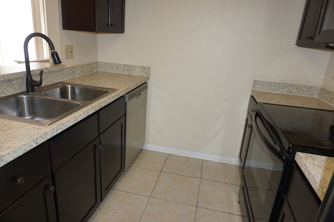 Foto del edificio - 3/2 townhome in Melissa Estates