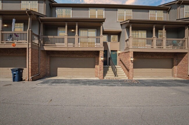Building Photo - 2817 Barclay Way