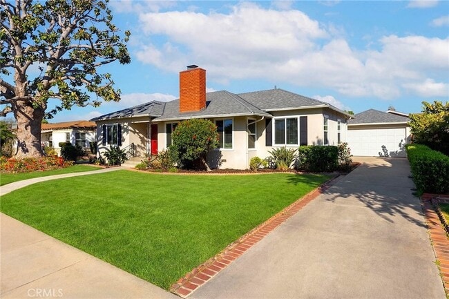 Photo - 1505 N Rosewood Ave House