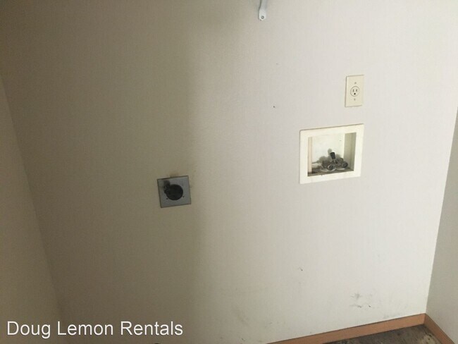 Building Photo - 2 br, 2 bath House - 3702 McLean