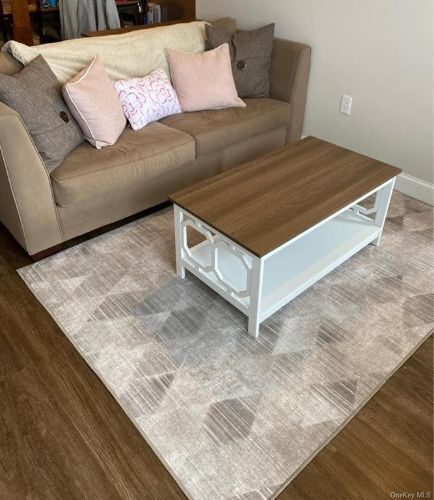 Foto del edificio - 478 Sierra Vista Ln