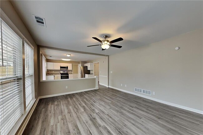 Building Photo - 241 Creel Chase NW