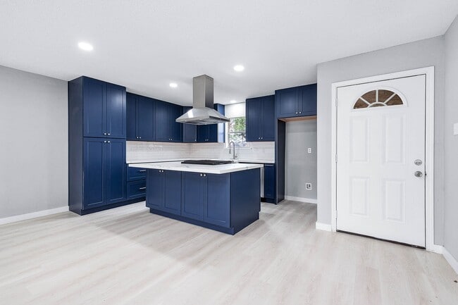 Building Photo - 3610 Brier Gardens Dr