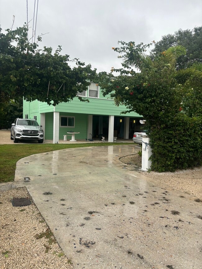 Foto del edificio - 549 Plante St