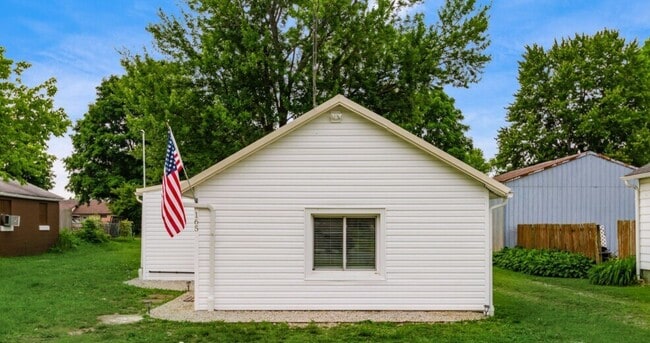 Building Photo - 165 W Jersey St