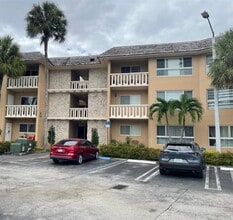 Building Photo - 7430 Miami Lakes Dr