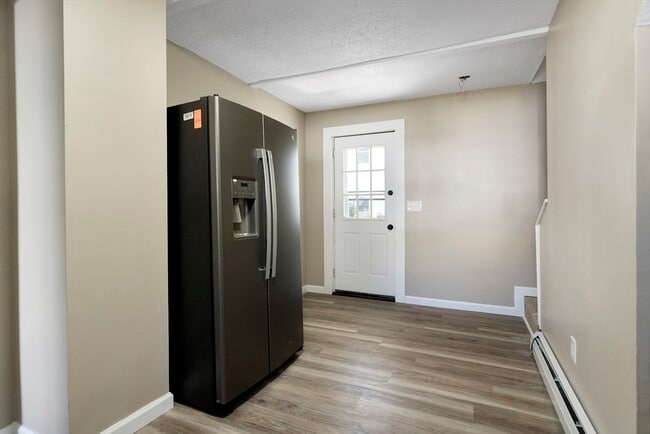 Building Photo - 12 Franklin Ave