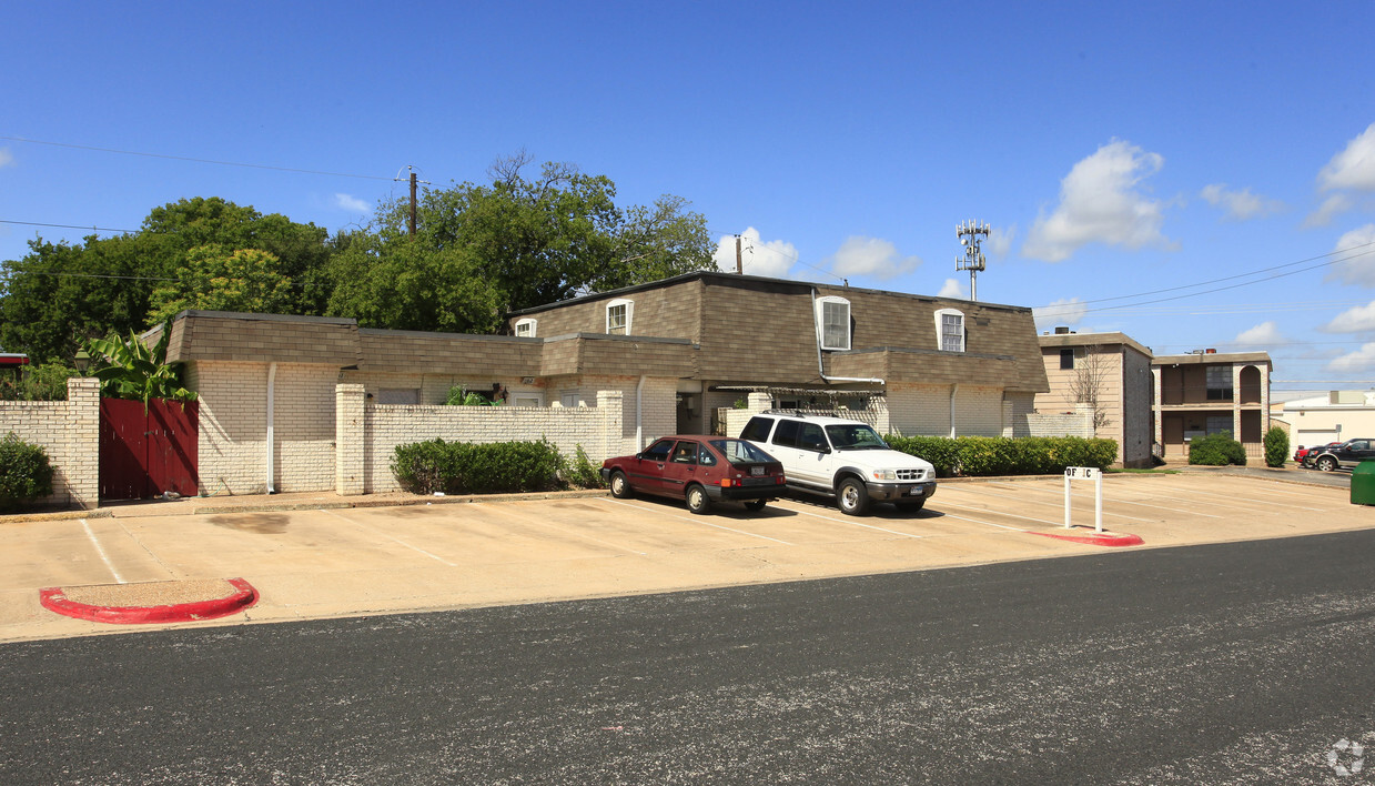 Primary Photo - Northridge Apartments