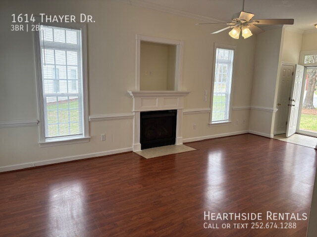 Building Photo - 1614 Thayer Dr