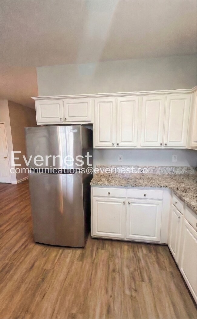 Foto del edificio - 2429 Brianna Dr